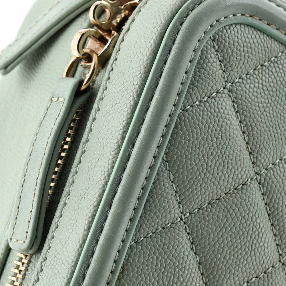 Chanel Medium Filigree Vanity Case Quilted Caviar - Picture 6 of 6